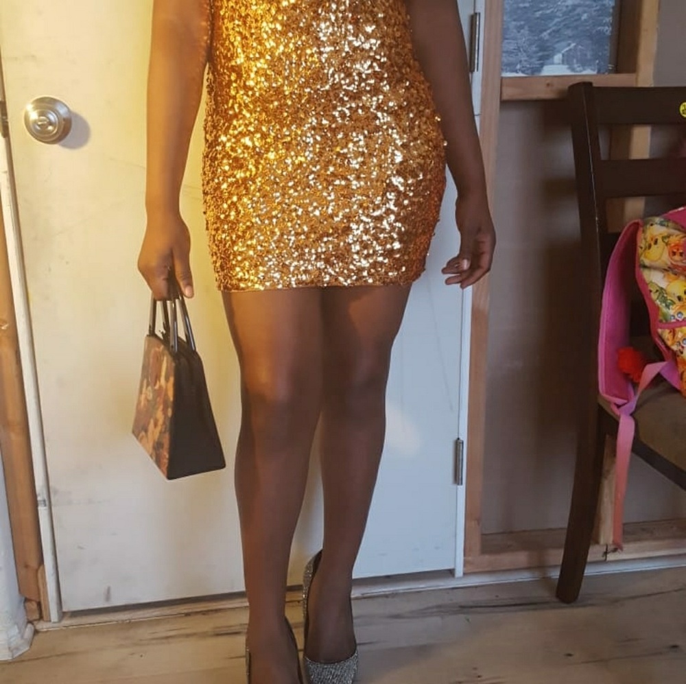 Dress - Picture 4 of 4